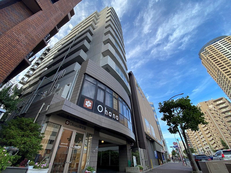 グランドメゾン中山手の外観