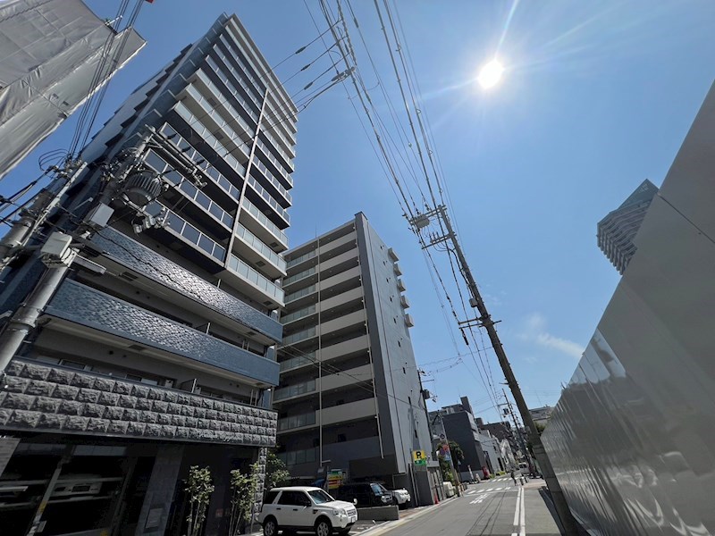 プレサンス兵庫駅前の外観
