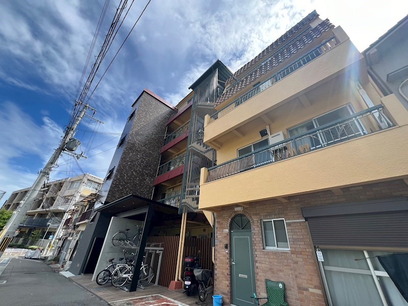 ラムール下三条の外観