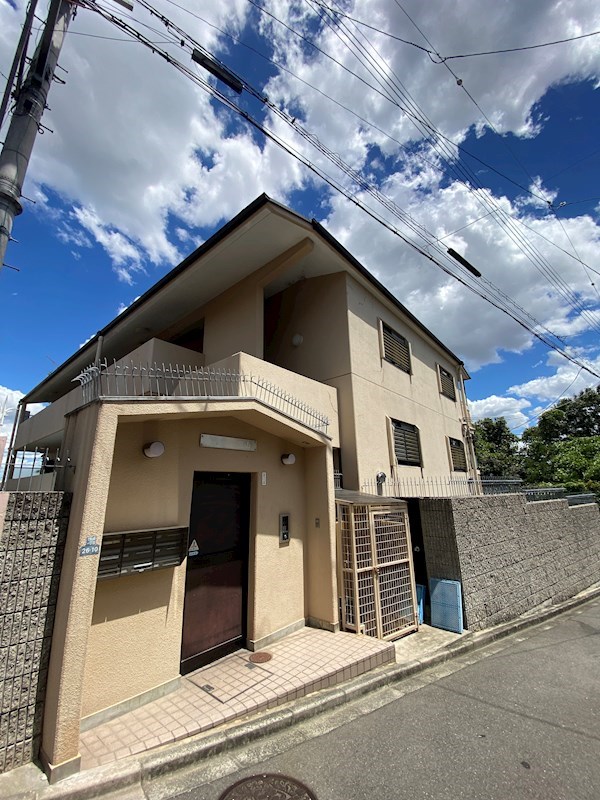ユキ千里山の外観