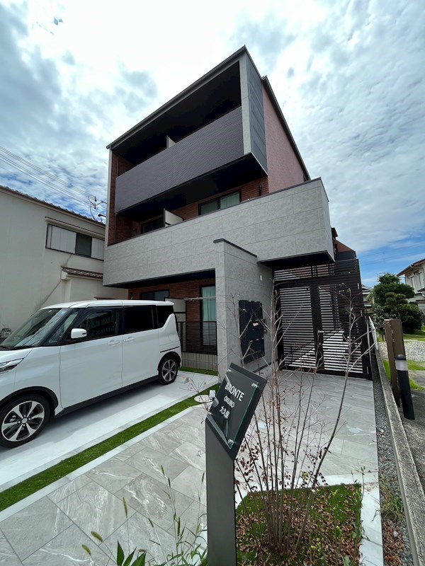 ブロンテ大久保の外観