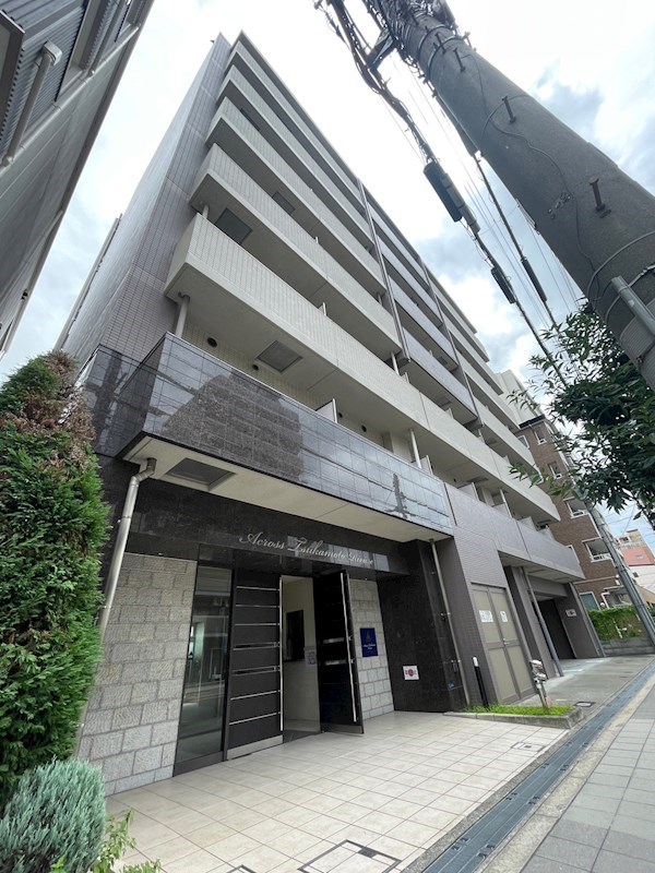 アクロス塚本リヴィエールの外観