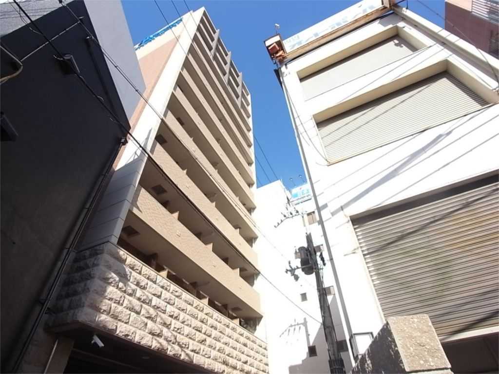 プレサンス三宮エレガンシアの外観