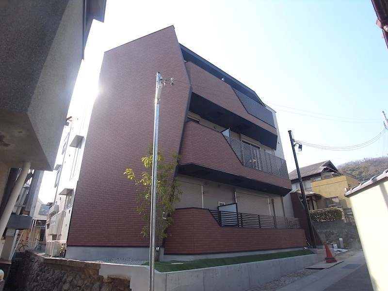 ブロンテ梅元町の外観