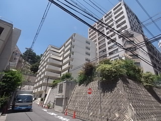 ワコーレ神戸北野セリュックスの外観