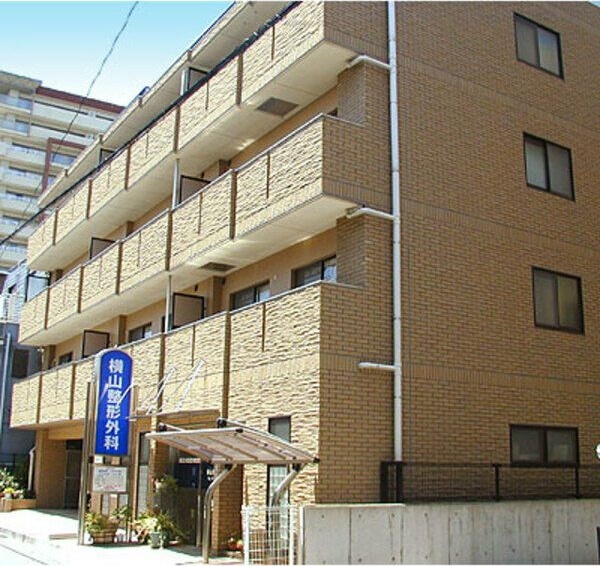 西宮市甲東園１丁目の賃貸マンションの外観