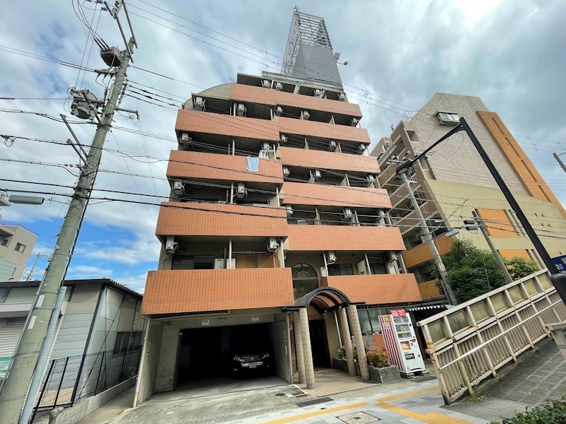 神戸市東灘区青木２丁目の賃貸マンションの外観