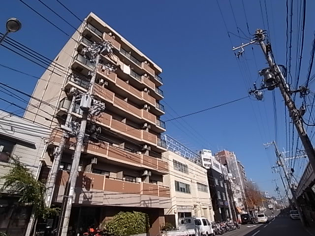 アルパ三宮の外観