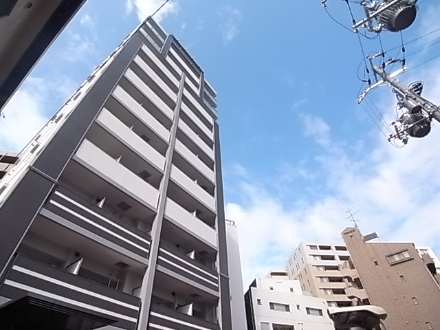 アドバンス三宮Vソレイユの外観
