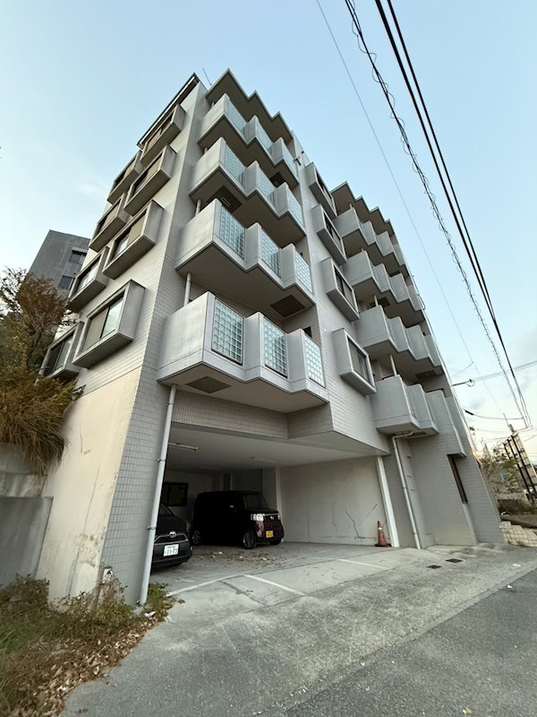 明石市立石１丁目の賃貸マンションの外観