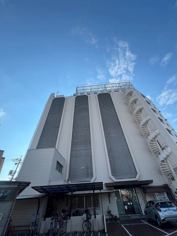 コーポラスサカエの外観