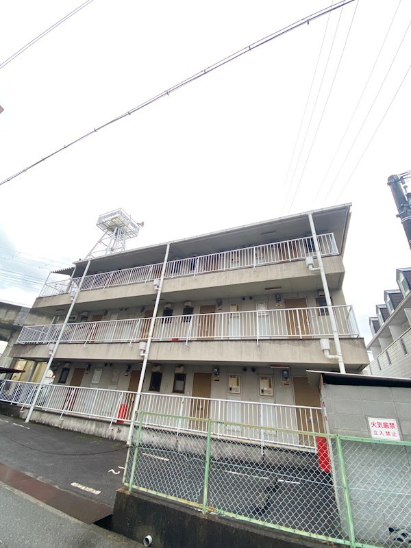 姫路市西中島の賃貸マンションの外観