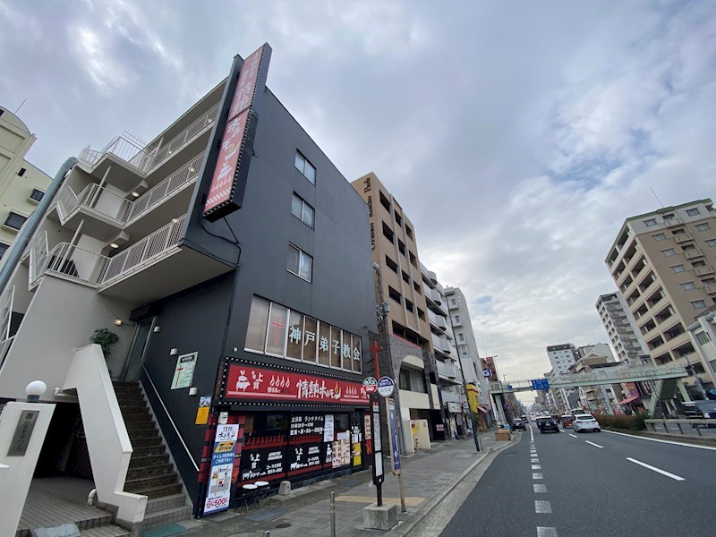 神戸市灘区記田町５丁目の賃貸マンションの外観