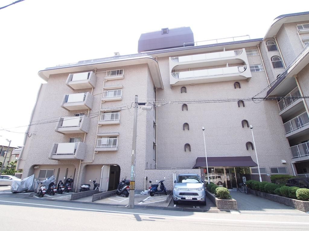 西宮市戸崎町の賃貸マンションの外観