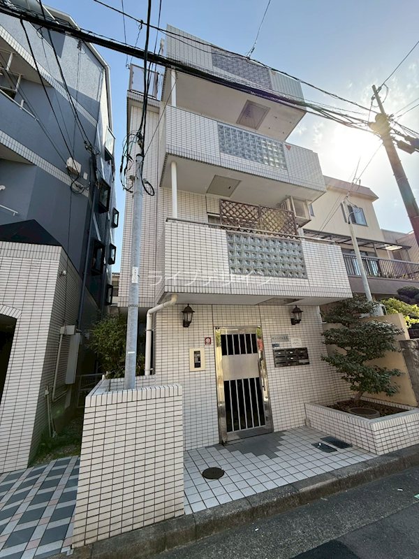 尼崎市立花町４丁目の賃貸マンションの外観