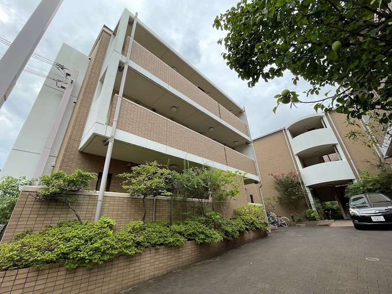 西宮市高木西町の賃貸マンションの外観