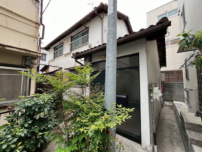 西宮市今津大東町の賃貸一戸建ての外観 西宮市今津大東町の賃貸一戸建ての外観