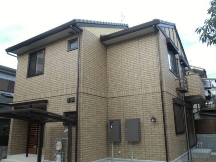 西宮市前浜町の賃貸アパートの外観