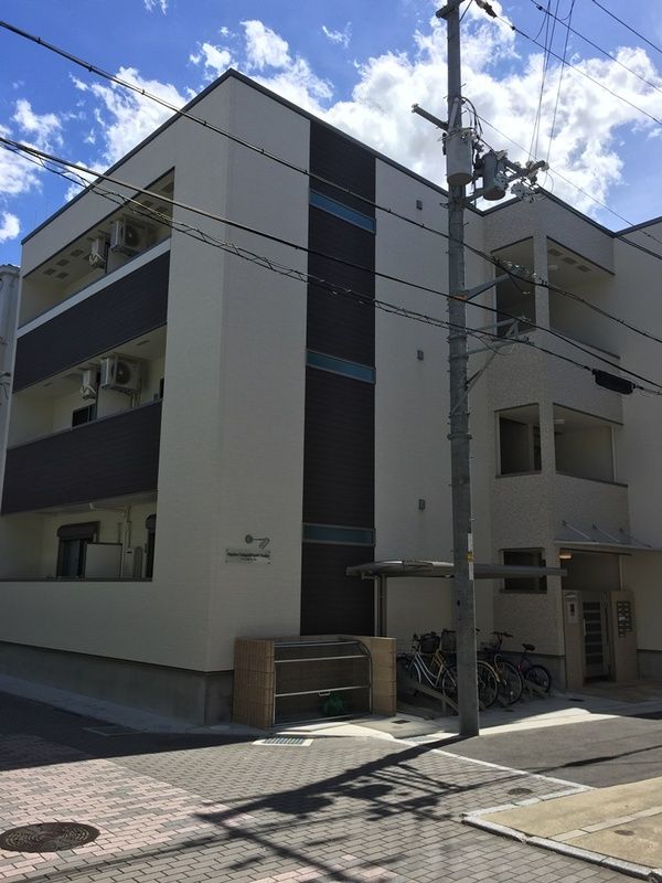 尼崎市上坂部３丁目の賃貸アパートの外観