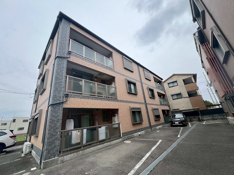西宮市段上町７丁目の賃貸マンションの外観