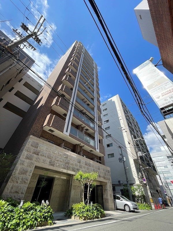 プレサンス新大阪コアシティの外観