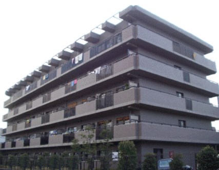 西宮市上大市３丁目の賃貸マンションの外観