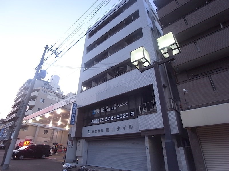 ピュア神戸の外観