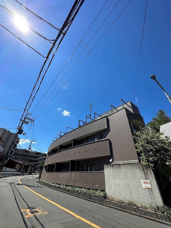 吹田市長野東の賃貸マンションの外観