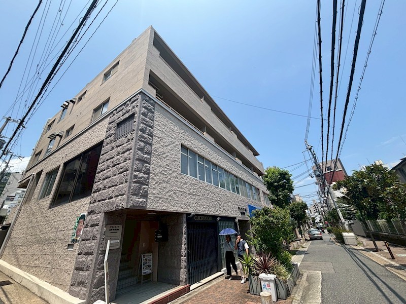 神戸市中央区山本通２丁目の賃貸マンションの外観