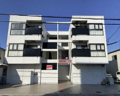 キャッスルコート南新在家の外観