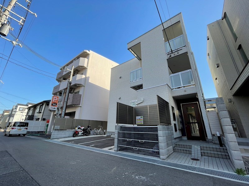 ハビテ本山中町の外観