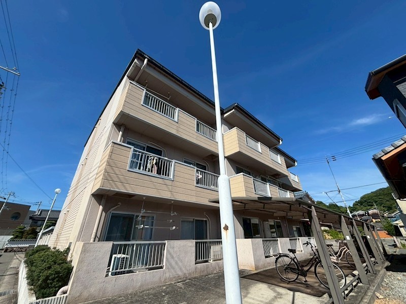 メゾン平田の外観