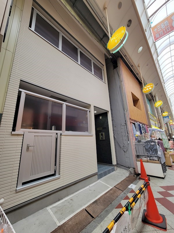 アベニール十三の外観