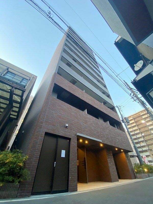 アークグラン大阪WESTの外観