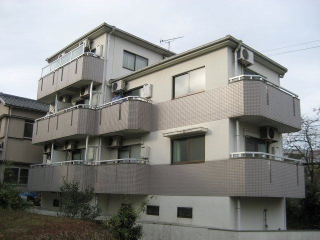 サンマリン名谷の外観