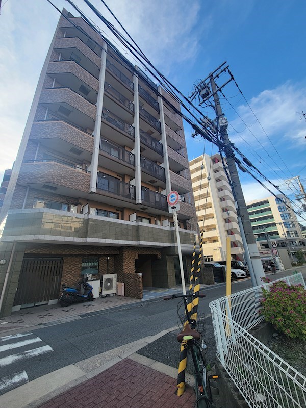 ストリーム江坂の外観