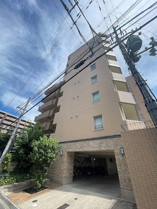 東明マンション新東の外観