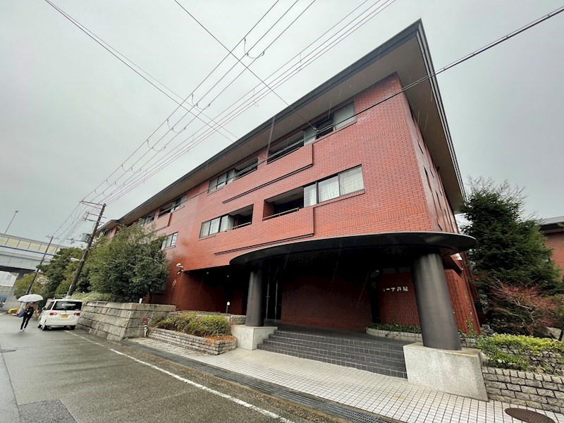 ルーア芦屋の外観