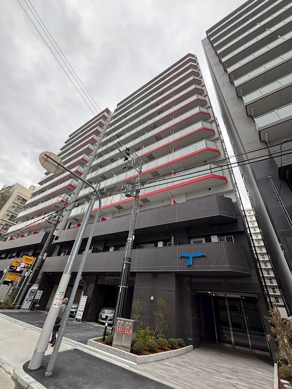 セレニテ新大阪グランデ　ミリューの外観