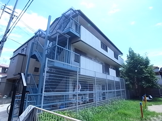 グランディア旗塚通の外観