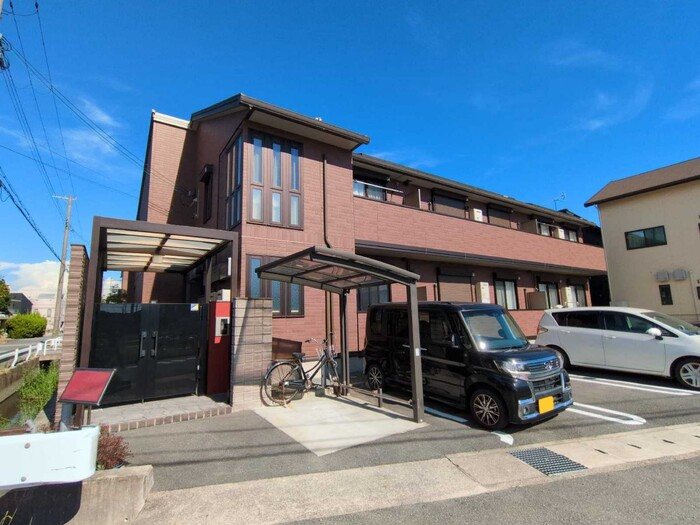 ラ・ファビュラスの外観