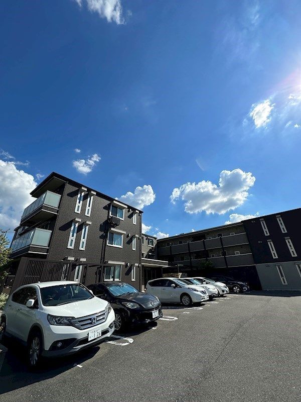 サンスクエア千里万博　Ａ棟の外観