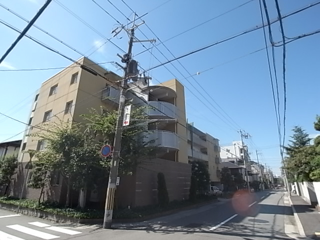 ラヴィーヌ芦屋の外観