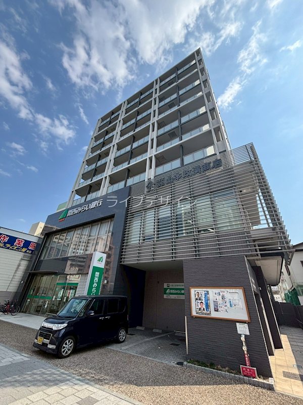 La ville -1930-の外観