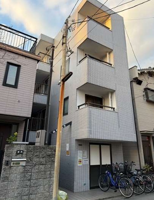 山口パレスの外観