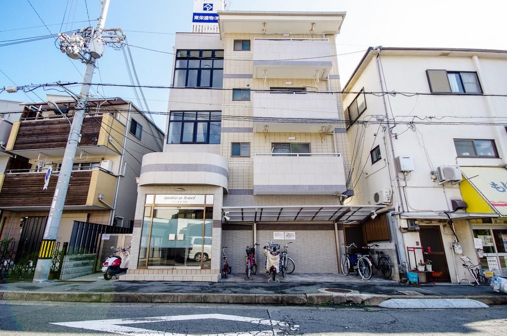 メゾン東栄　豊南の外観