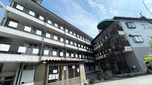 第１岡崎マンションの外観