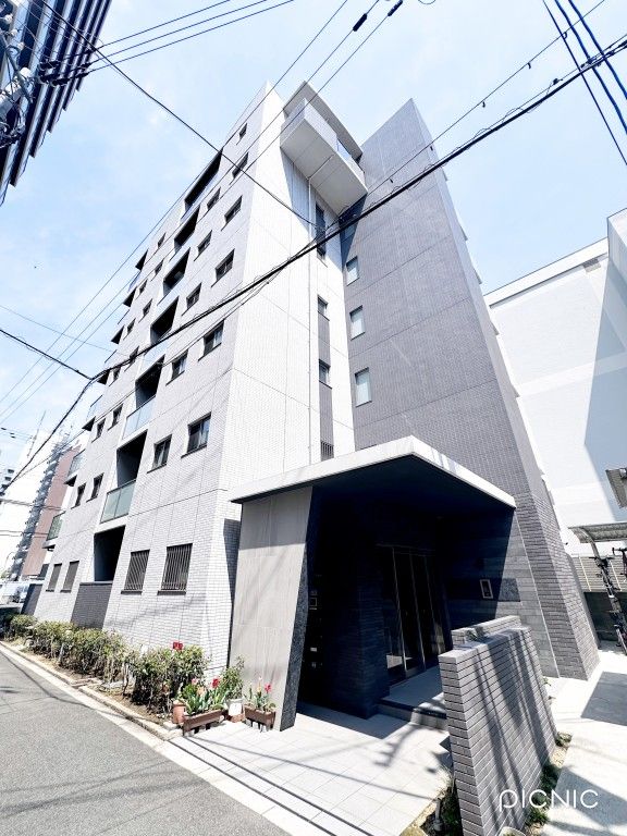 ドゥ セレニテの外観