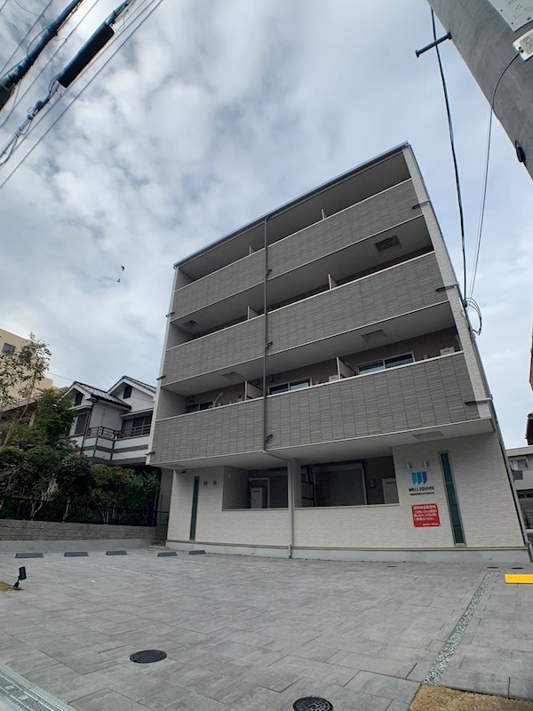 ウェルスクエア西宮北口の外観