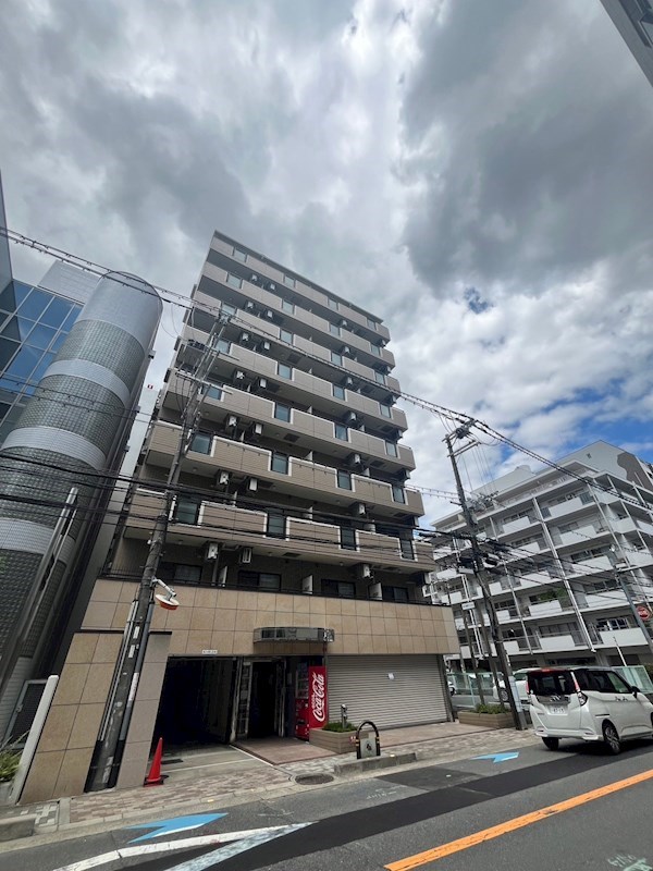 第13関根マンションの外観